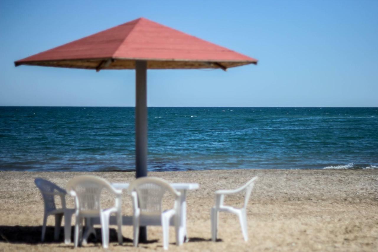 Mavi Dalga Beach Hotel Lokbatan Экстерьер фото